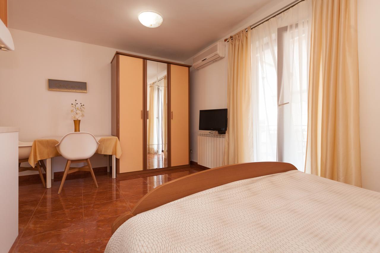 Apartments Alice Ρόβινι Εξωτερικό φωτογραφία