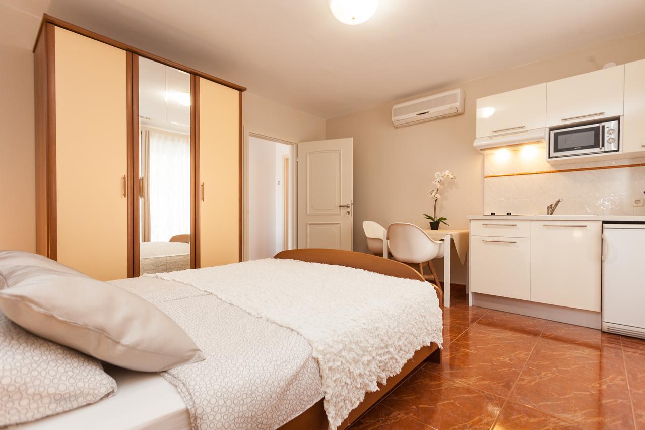 Apartments Alice Ρόβινι Εξωτερικό φωτογραφία